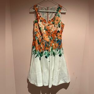 DB Super adorable peach floral dress